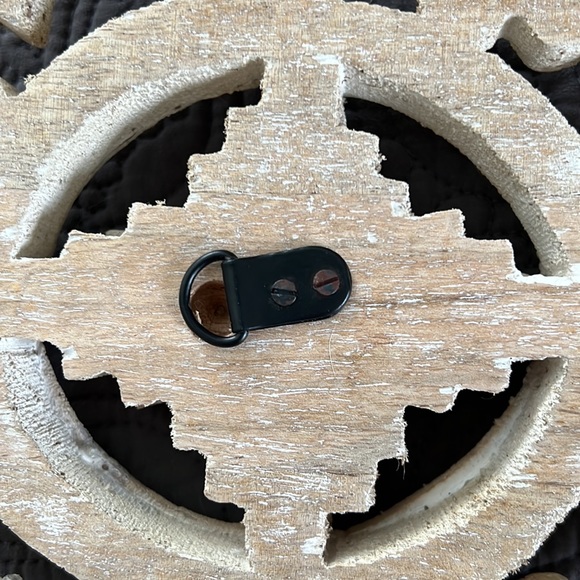 Wall decor: aged wooden key, can easily sit out as decor as well. - Picture 3 of 4